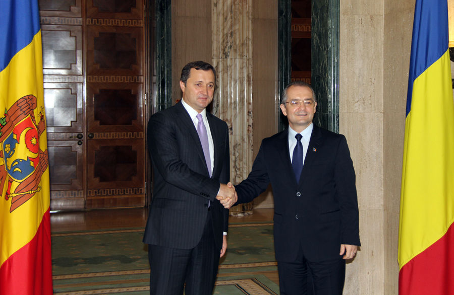 Prim-ministrul Vlad FILAT a avut astăzi la Bucureşti o întrevedere cu Premierul României, Emil BOC | Comunicate de presă
