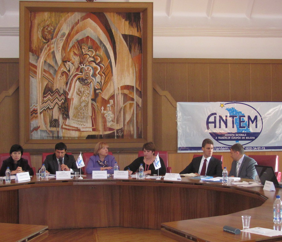 Viceprim-ministrul Mihai MOLDOVANU a participat astăzi la Masa Rotundă organizată cu ocazia lansării Programului de Instruire lingvistică pentru minorităţile naţionale din R.Moldova 2011-2012 | Comunicate de presă
