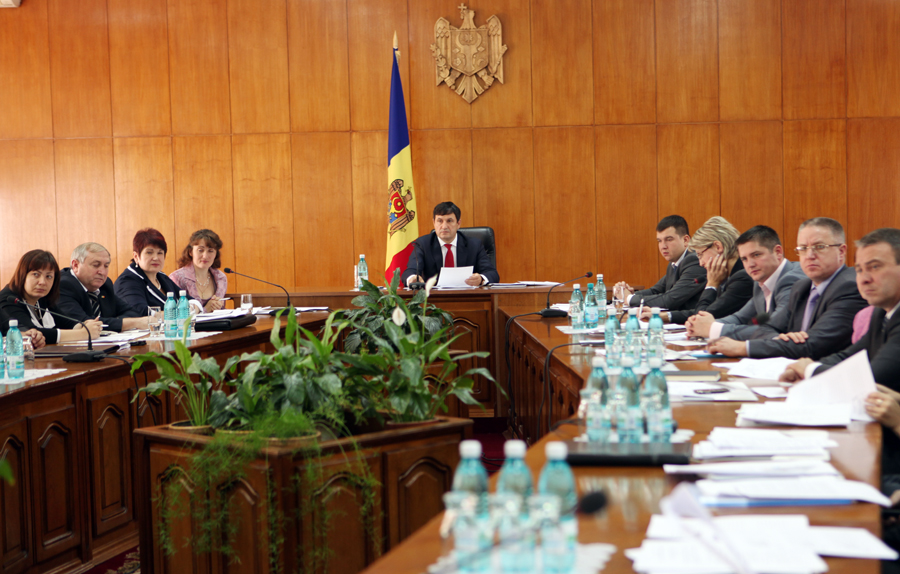 Viceprim-ministrul Mihai MOLDOVANU a prezidat ieri şedinţa Comisiei guvernamentale pentru egalitate între femei şi bărbaţi | Comunicate de presă