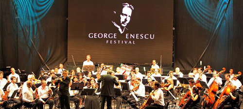 Piaţa Festivalului George Enescu s-a încheiat după 17 zile de concerte în aer liber - i Concert.ro