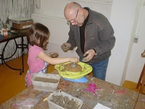 Ateliere de creatie pentru copii si adulti