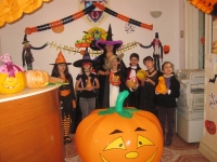 Halloween-ul copiilor la Shakespeare School