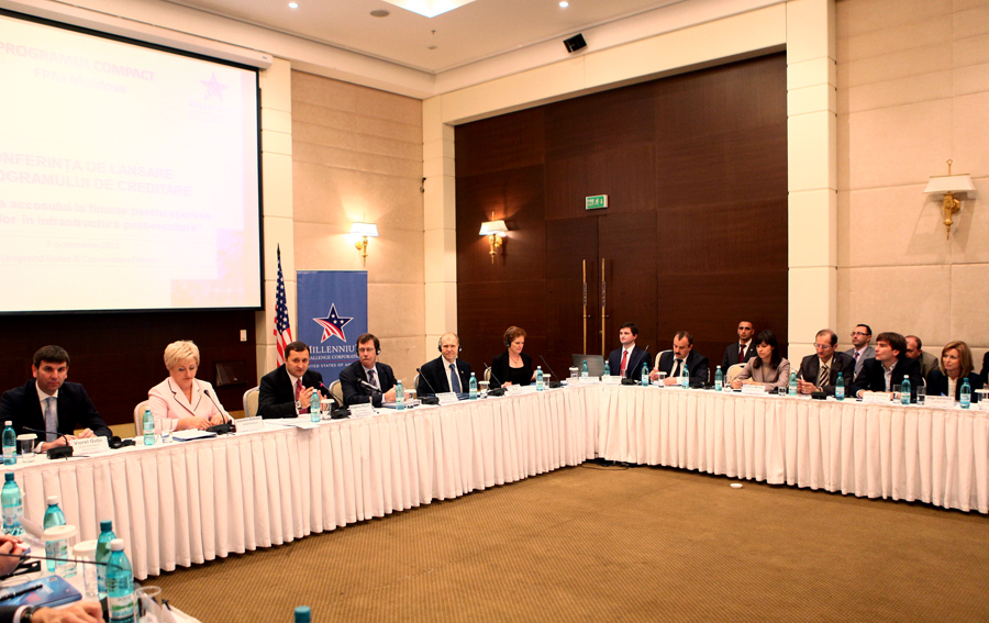 Prim-ministrul Vlad FILAT a participat astăzi la conferința de lansare a Programului de credite pentru investiții în infrastructura post-recoltare, inițiat în cadrul Programului Compact | Comunicate de presă