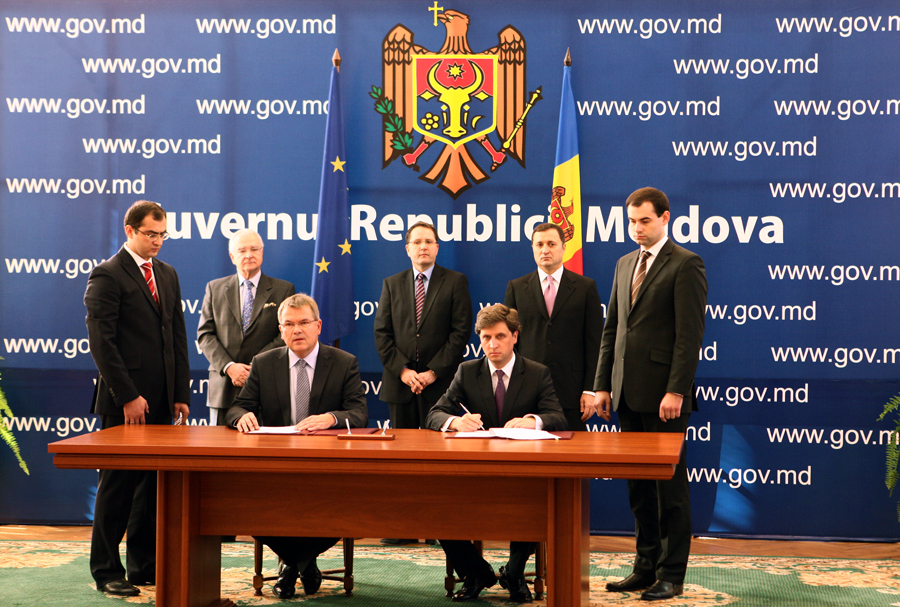 Prim-ministrul Vlad FILAT a participat astăzi la ceremonia de Parafare a Acordului privind Spaţiul Aerian Comun dintre Uniunea Europeană şi Republica Moldova | Comunicate de presă