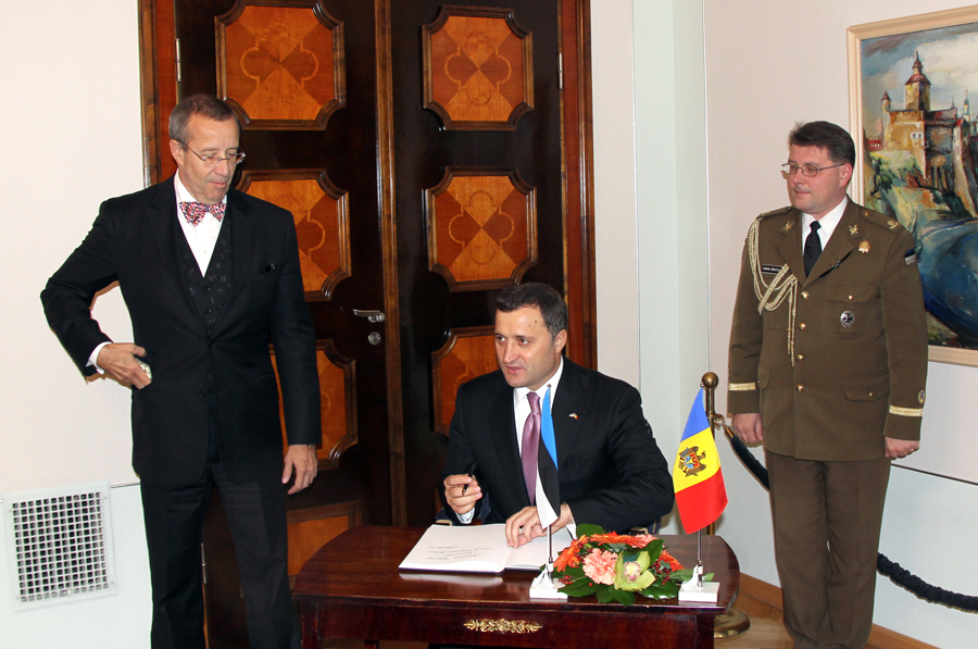 Prim-ministrul Vlad FILAT a avut astăzi o întrevedere cu Toomas Hendrik ILVES, Preşedintele Republicii Estonia | Comunicate de presă