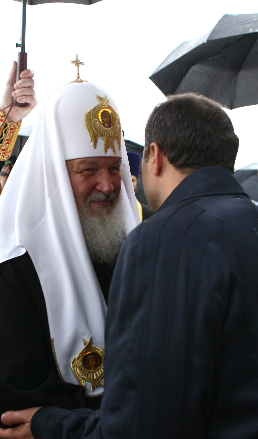 Prim-ministrul Vlad FILAT a asistat astăzi la Sfînta liturghie oficiată de Patriarhul Moscovei şi al Întregii Rusii, KIRILL, la Catedrala „Naşterea Domnului” din capitală | Comunicate de presă