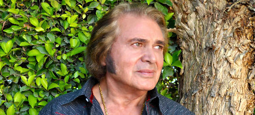 Engelbert Engelbert Humperdinck concerteaza la Bucuresti pe 3 decembrie 2011