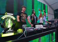 Concurentii in actiune la Tuborg Party Manager