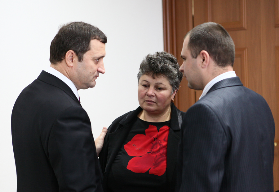Prim-ministrul Vlad FILAT s-a întîlnit astăzi cu Ilie CAZAC, care s-a aflat în detenţie ilegală pe teritoriul autoproclamatei rmn | Comunicate de presă