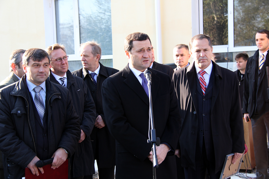 Prim-ministrul Vlad FILAT a participat astăzi la inaugurarea secţiei de pediatrie a spitalului raional din or. Ceadîr-Lunga | Comunicate de presă
