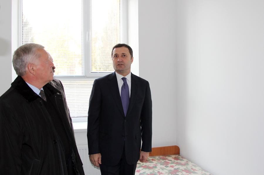 Prim-ministrul Vlad FILAT a participat astăzi la inaugurarea secţiei de pediatrie a spitalului raional din or. Ceadîr-Lunga | Comunicate de presă