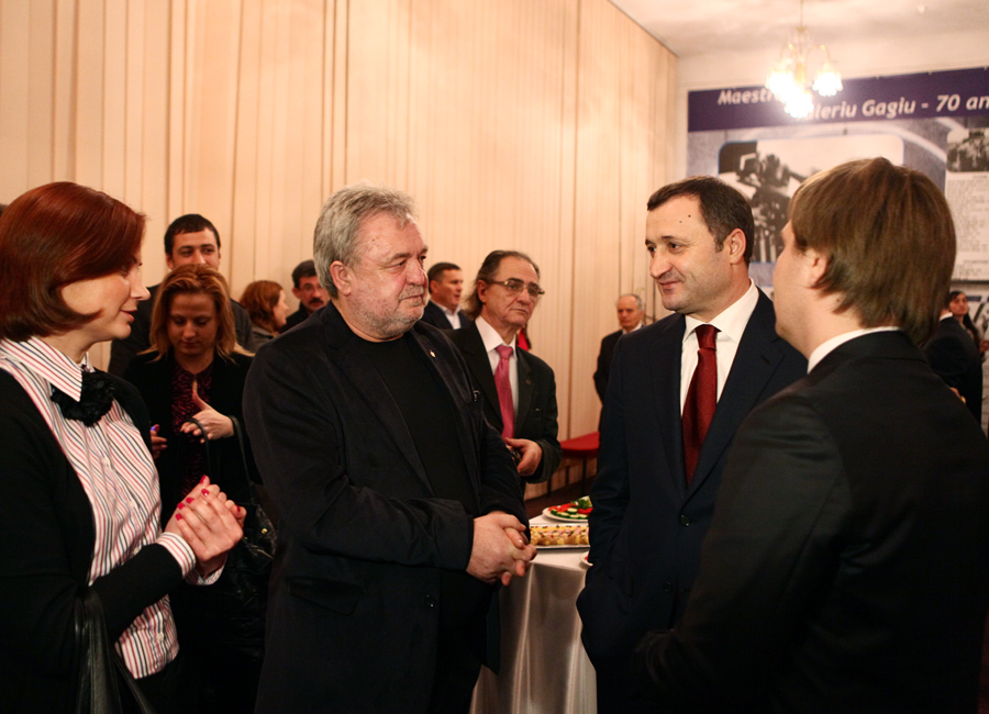 Prim-ministrul Vlad FILAT a participat astăzi la ceremonia de deschidere a Festivalului Filmului dedicat Drepturilor Omului, ediţia a IV-a | Comunicate de presă