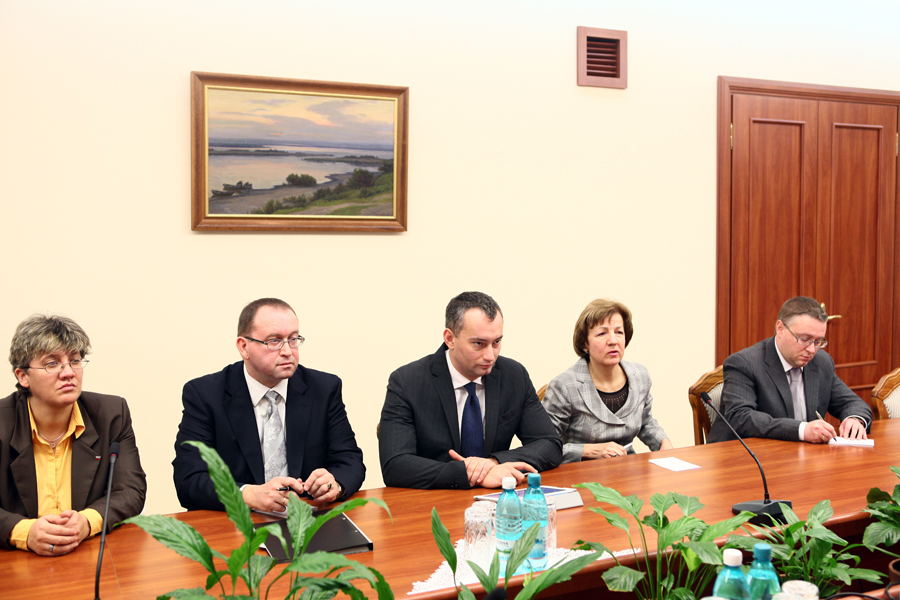 Prim-ministrul Vlad FILAT a avut astăzi o întrevedere cu Ministrul Afacerilor Externe al Republicii Bulgaria, Nikolay MLADENOV, aflat într-o vizită de două zile în Republica Moldova | Comunicate de presă