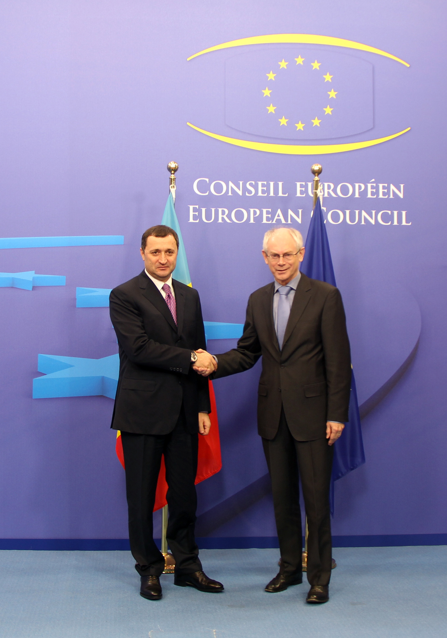 Prim-ministrul Vlad FILAT a avut astăzi, la Bruxelles, o întrevedere cu Preşedintele Consiliului European, Herman Van ROMPUY | Comunicate de presă