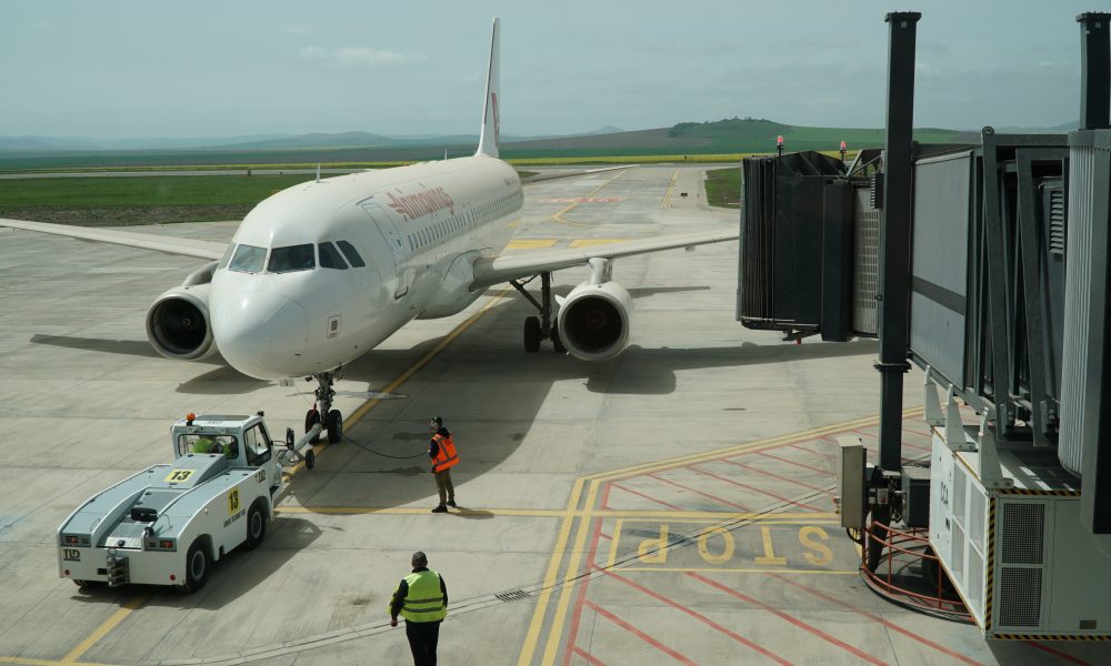 Tulcea: Avioanele mari vor putea ateriza pe Aeroportul „Delta Dunării” încă din acest an