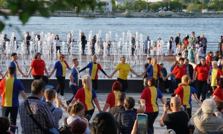 A început sezonul turistic la Tulcea. Evenimentul a fost marcat printr-un flash mob pe faleză