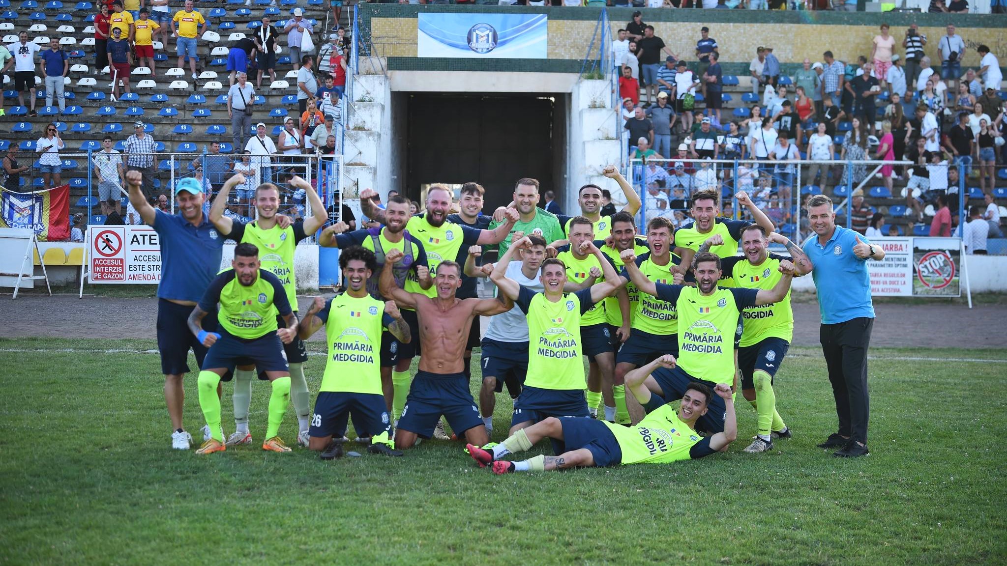 Medgidia promovează în Liga a III-a de fotbal!