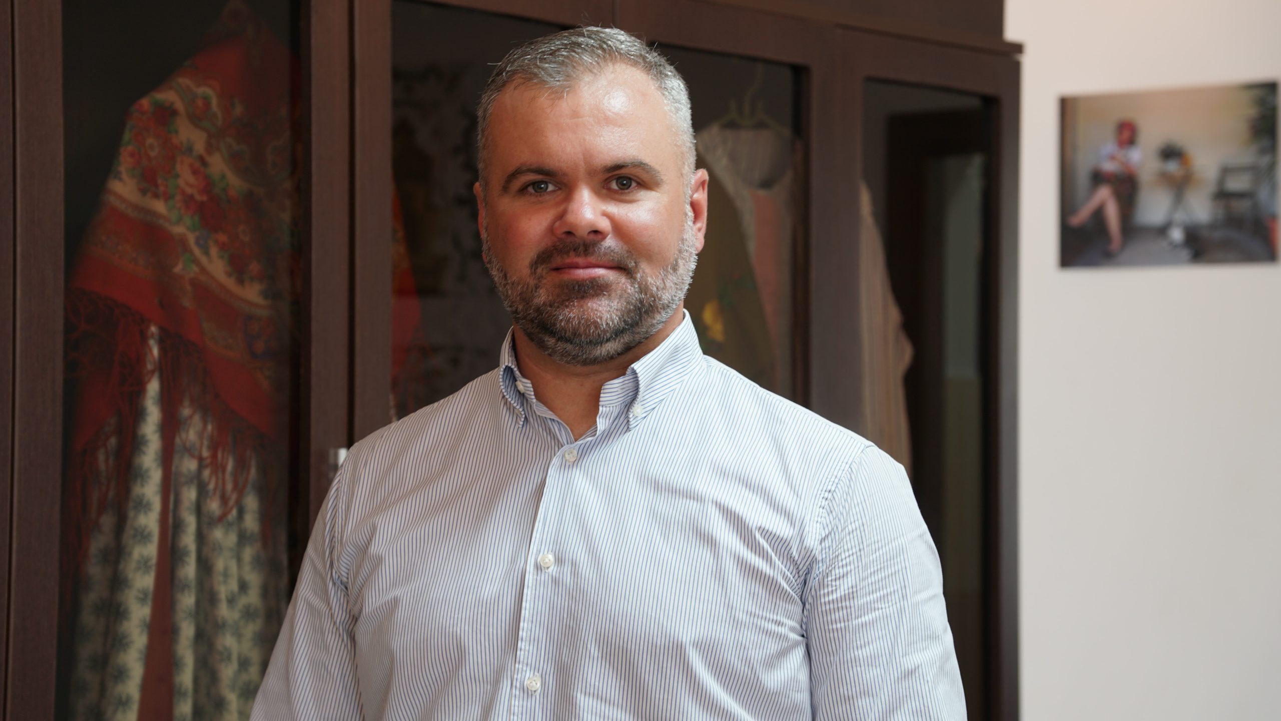 S-a întors din străinătate pentru a candida la primărie în comuna natală