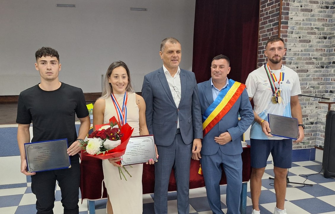 Mozaic mural pentru noii cetățeni de
