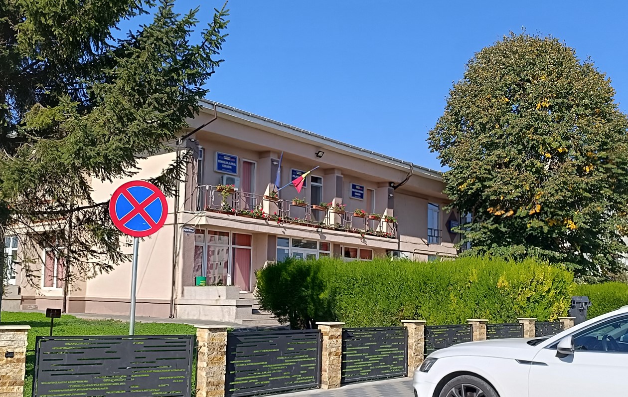Începe dotarea cu echipamente digitale a