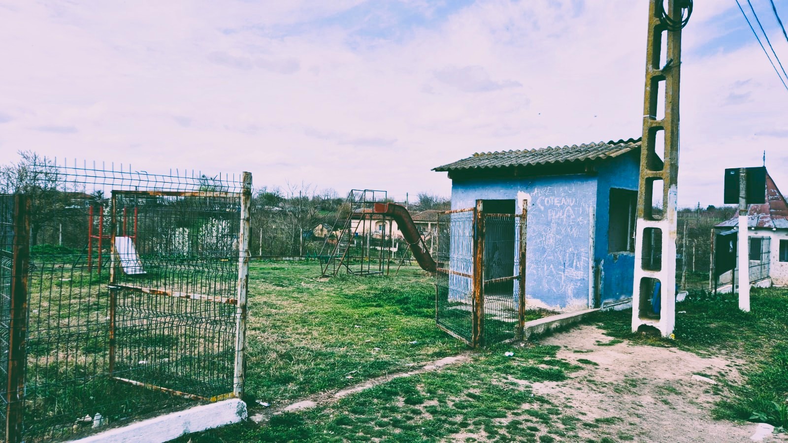 Comuna cu Dunărea la poartă și mizeria în curte
